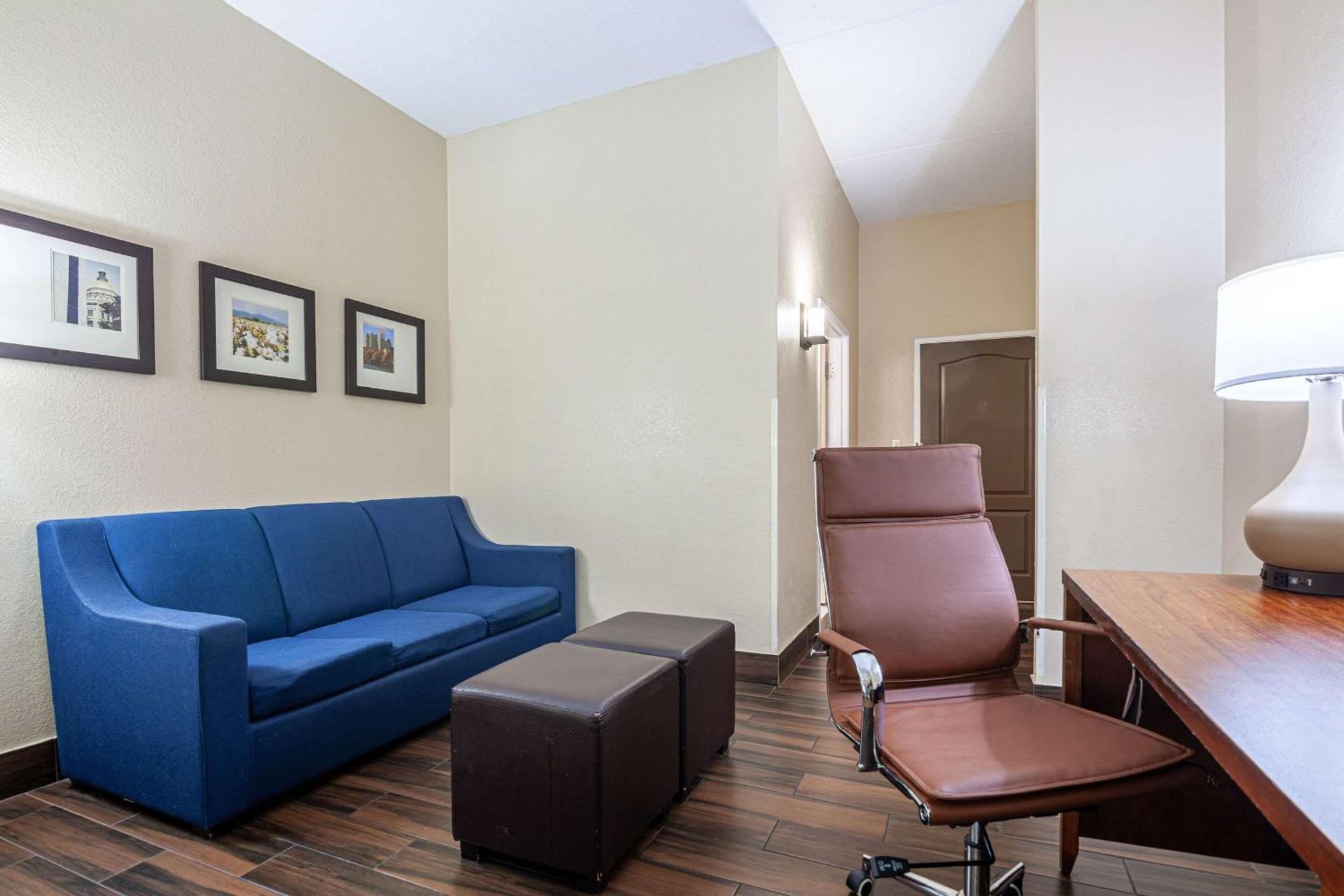 Comfort Suites Morrow- Atlanta South Екстер'єр фото